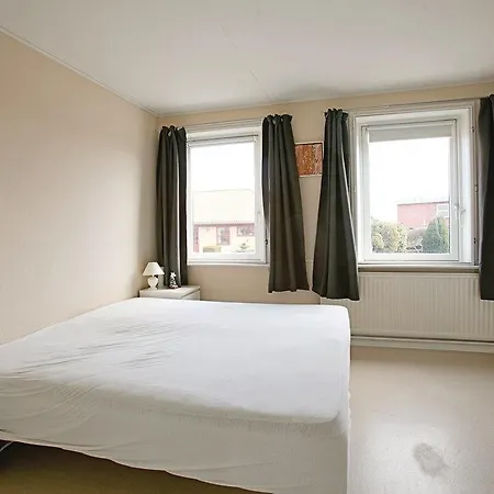 Дом отдыха Two-bedroom Holiday In *